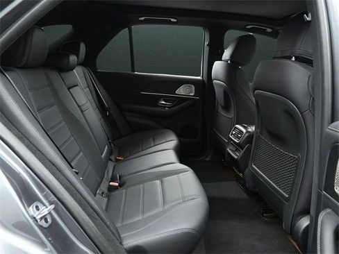 Used 2023 Mercedes-Benz GLE 450 4MATIC w/ AMG Line Exterior image 17