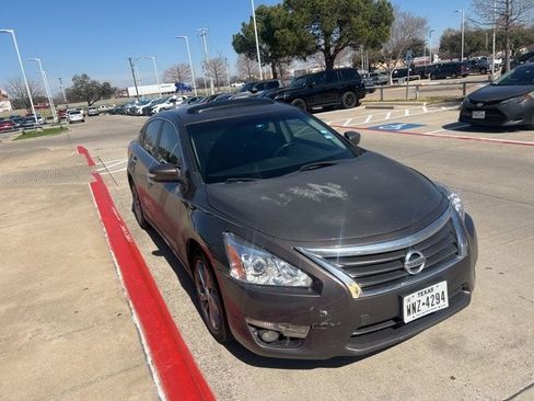 Used 2013 Nissan Altima 2.5 SV w/ 2.5SV Convenience Pkg image 3