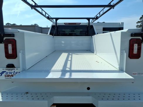 New 2026 GMC Sierra 2500 Pro w/ Convenience Package image 5