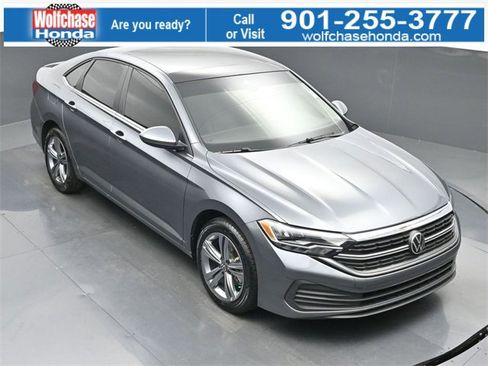 Used 2024 Volkswagen Jetta SE w/ Panoramic Sunroof Package image 36