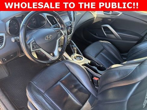 Used 2015 Hyundai Veloster RE:FLEX Edition image 9