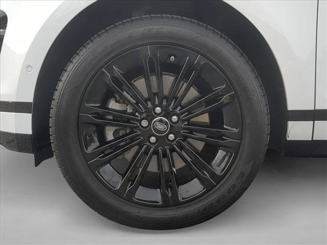 Used 2026 Land Rover Range Rover Evoque Dynamic SE AWD/4WD image 29