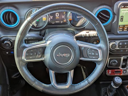 Used 2022 Jeep Wrangler Unlimited Rubicon 4xe w/ Cold Weather Group AWD/4WD image 29