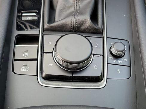 New 2026 MAZDA MAZDA3 2.5 S Sedan w/ Preferred Pkg image 28