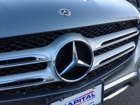 Used 2018 Mercedes-Benz GLC 300 4MATIC image 17