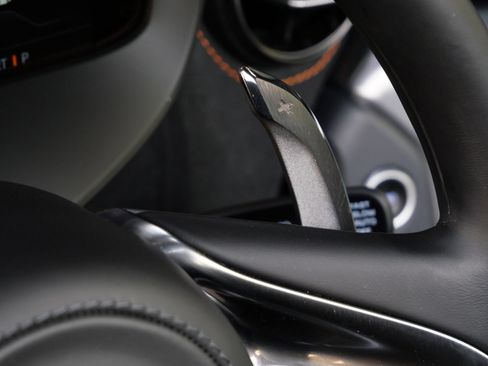 Used 2024 McLaren 750S Spider RWD image 12