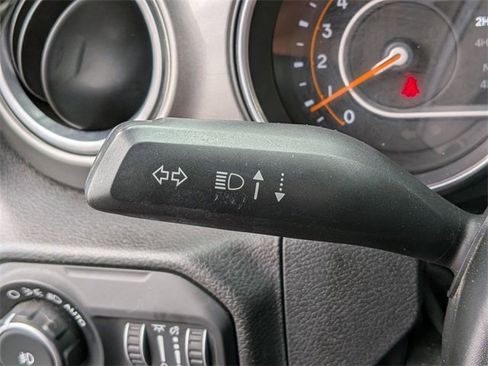 Certified 2021 Jeep Wrangler Unlimited Sahara image 15