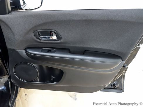 Used 2022 Honda HR-V LX image 29