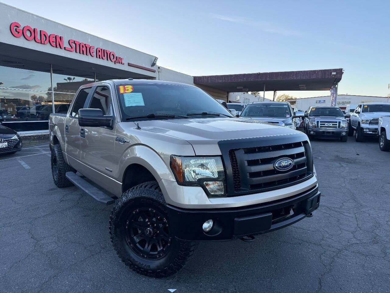 Used 2013 Ford F150 XLT w/ Trailer Tow Pkg AWD/4WD image 1