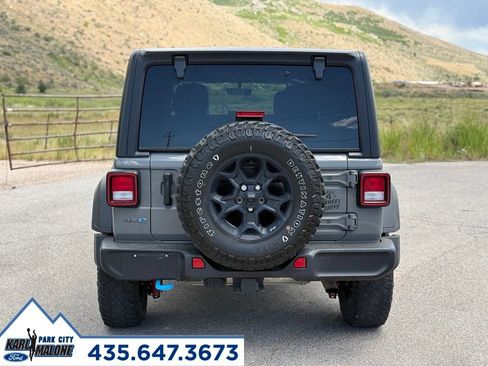 Used 2023 Jeep Wrangler Unlimited w/ Cold Weather Group AWD/4WD image 4