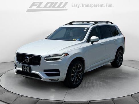 Used 2017 Volvo XC90 T6 Momentum w/ Vision Package AWD/4WD image 4