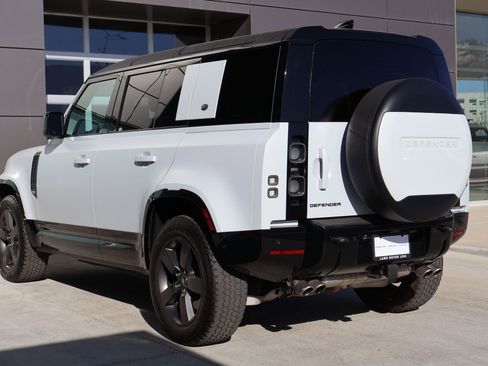 Certified 2023 Land Rover Defender 110 V8 image 10