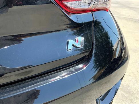 Used 2022 Hyundai Veloster N image 9