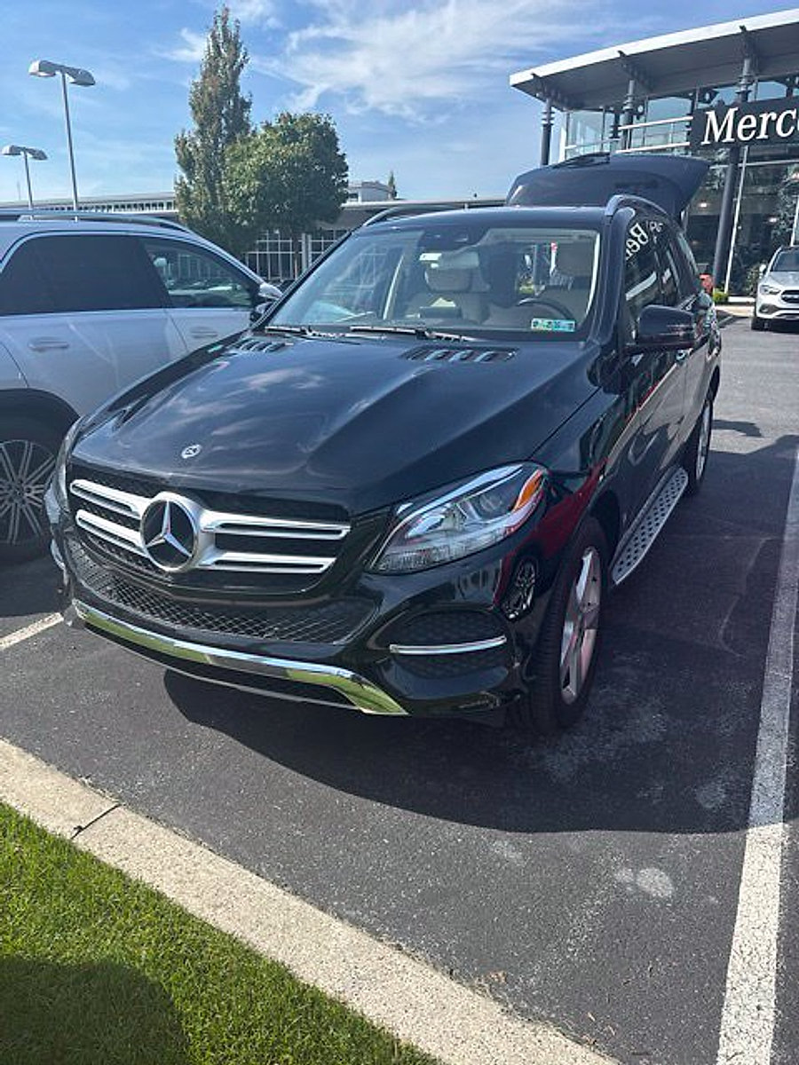Used 2018 Mercedes-Benz GLE 350 4MATIC image 2