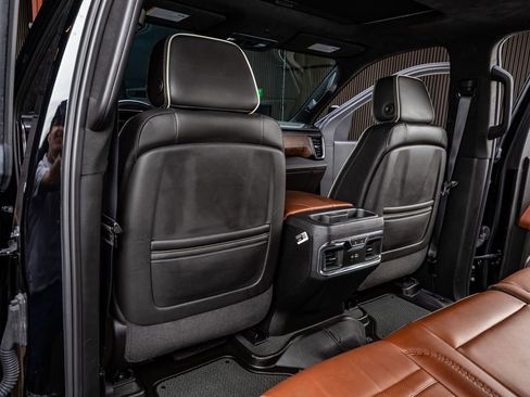 Used 2024 GMC Sierra 2500 Denali Ultimate image 33