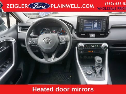 Used 2022 Toyota RAV4 XLE w/ Convenience Package image 13