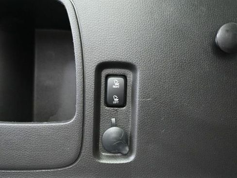 Used 2013 Ford Edge SEL image 37