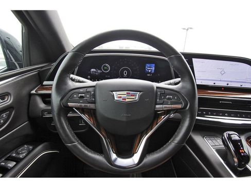 Used 2023 Cadillac Escalade Premium Luxury AWD/4WD image 15