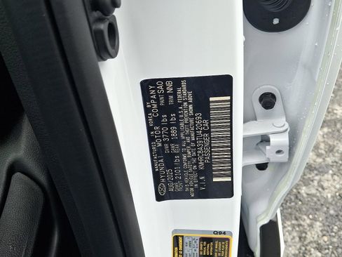 New 2026 Hyundai Venue SEL image 16