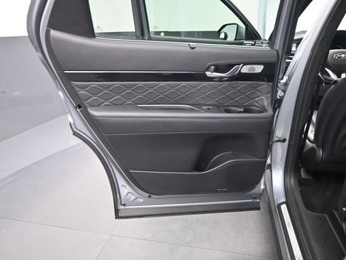 Used 2020 Hyundai Palisade Limited FWD image 18