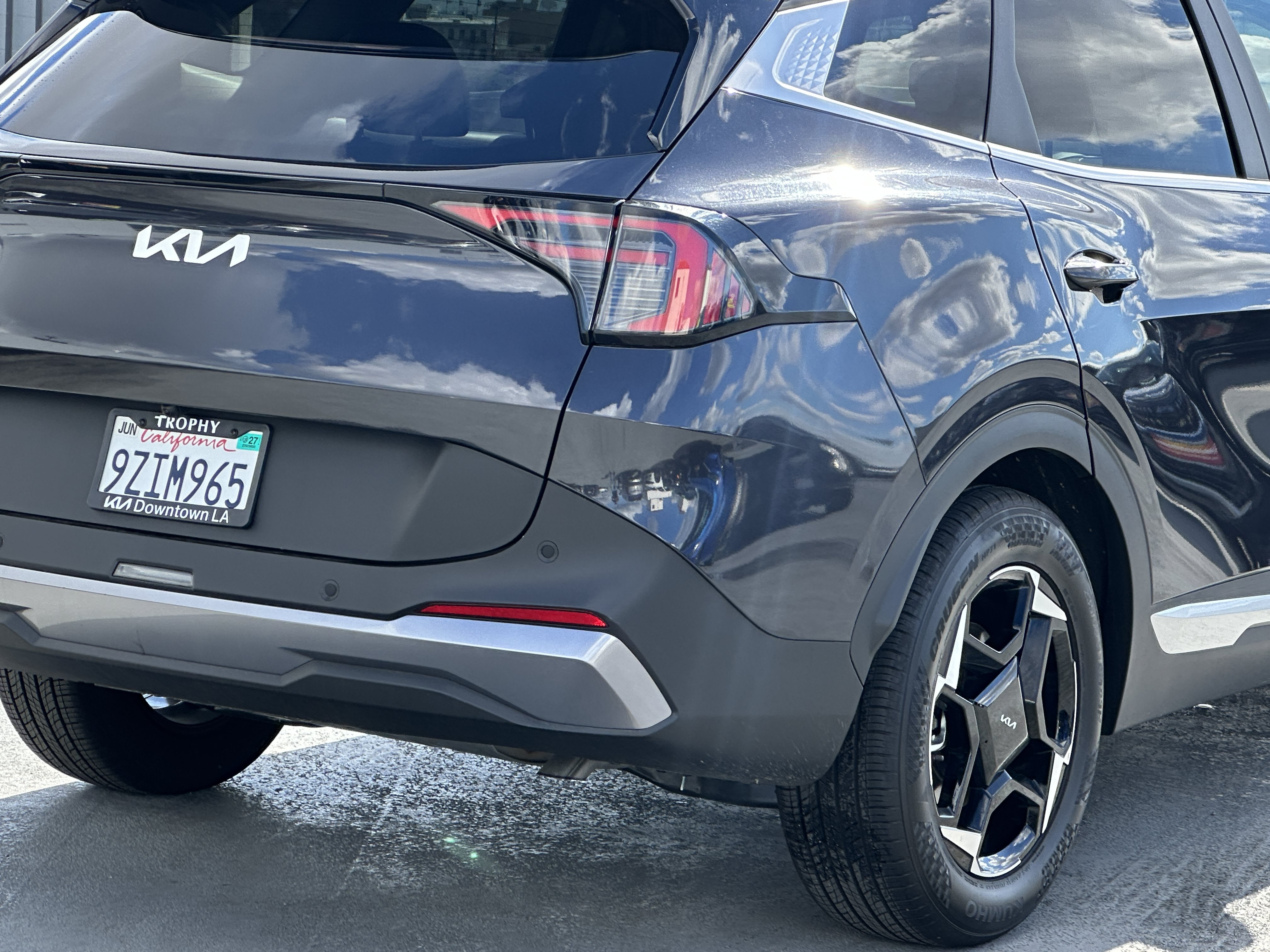 Certified 2026 Kia Sportage EX FWD image 8
