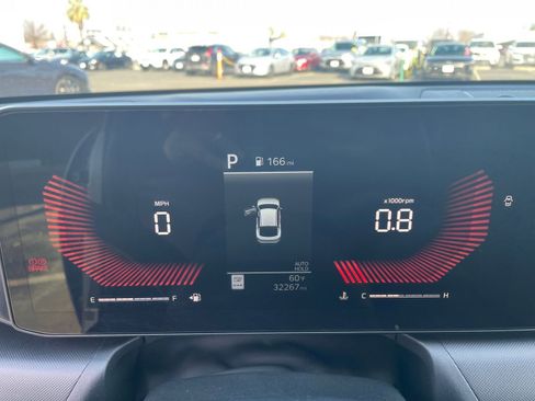 Used 2025 Kia K4 LXS image 40