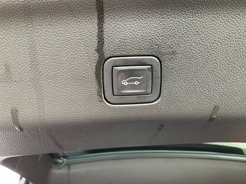 Certified 2024 Chevrolet Tahoe Z71 image 18