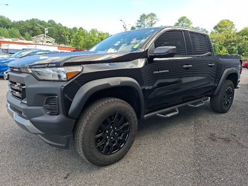 Used 2025 Chevrolet Colorado Trail Boss AWD/4WD image 7