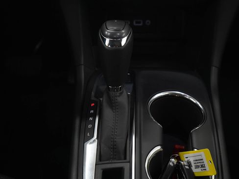 Used 2019 Chevrolet Equinox LT AWD/4WD image 16