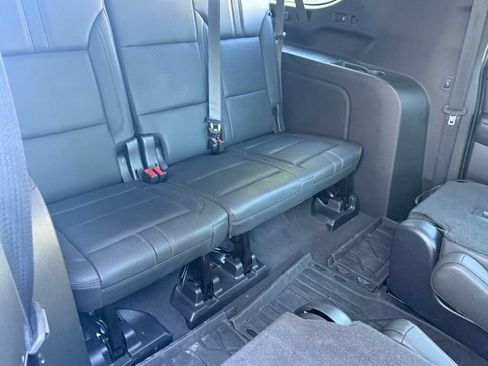 Used 2022 Chevrolet Suburban RST w/ Luxury Package AWD/4WD image 42