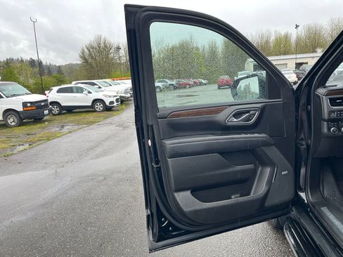 Used 2023 Chevrolet Tahoe High Country w/ Max Trailering Package AWD/4WD image 11