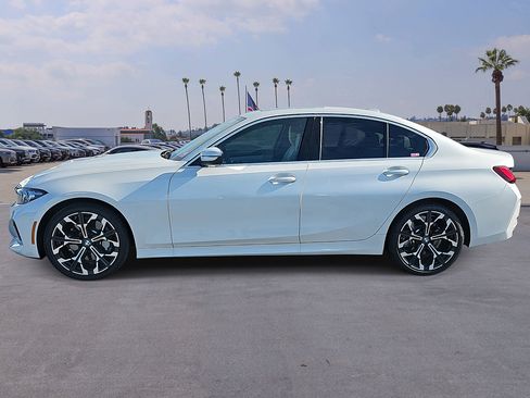New 2026 BMW 330i xDrive Sedan w/ Convenience Package AWD/4WD image 8