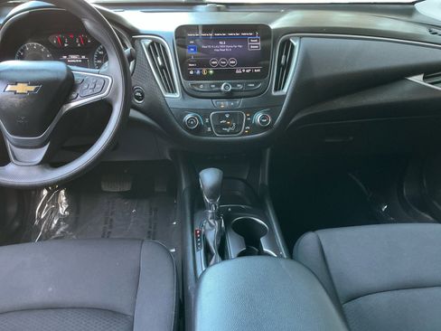 Used 2023 Chevrolet Malibu LS FWD image 11