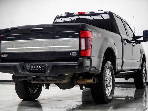 Used 2022 Ford F250 Platinum AWD/4WD image 10