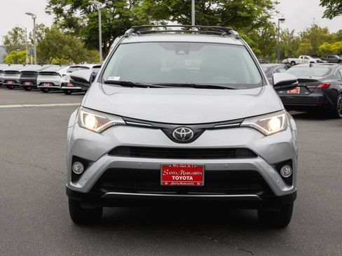 Used 2017 Toyota RAV4 XLE FWD image 2