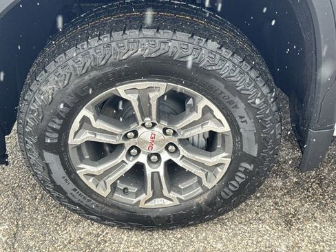 New 2026 GMC Sierra 1500 SLE w/ X31 Off-Road Package image 21