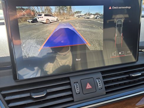 Used 2023 Audi Q5 2.0T Premium w/ Convenience Package image 23