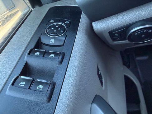 Used 2019 Ford F250 XLT w/ XLT Value Package image 22