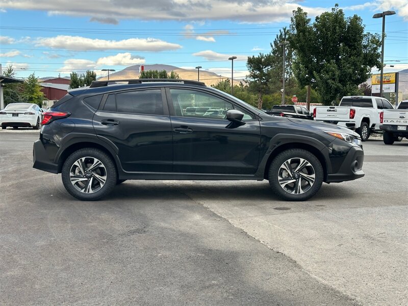 Used 2024 Subaru Crosstrek 2.0i Premium AWD/4WD image 5