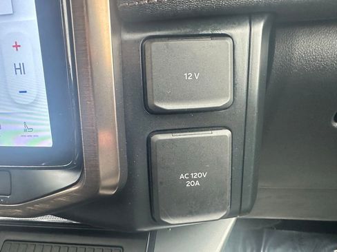 Used 2025 Ford F150 Lightning Lariat AWD/4WD image 20