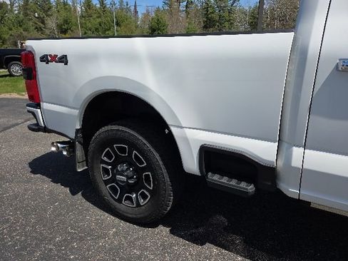 Used 2023 Ford F350 Platinum AWD/4WD image 43