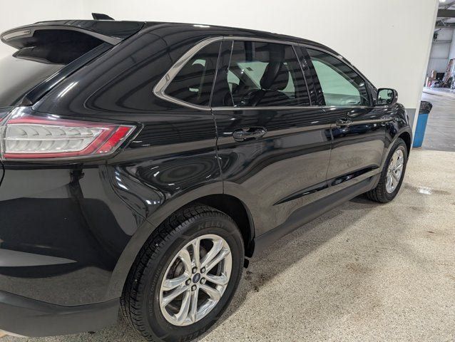 Used 2018 Ford Edge SEL w/ Equipment Group 201A AWD/4WD image 3
