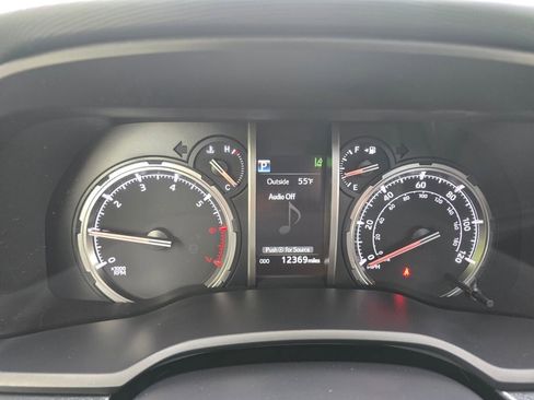 Used 2024 Toyota 4Runner TRD Off-Road Premium w/ Moonroof Package AWD/4WD image 19