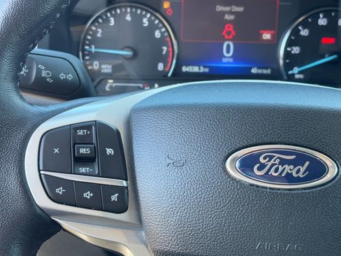 Used 2023 Ford Explorer XLT w/ Equipment Group 202A image 18