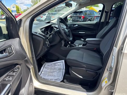 Used 2017 Ford Escape SE FWD image 20