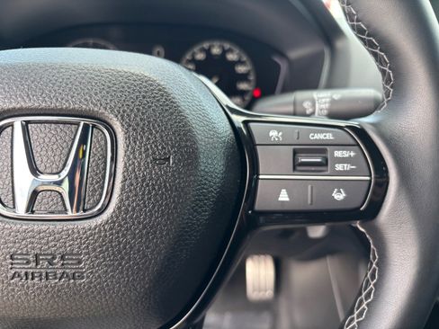 Used 2025 Honda Civic Sport image 30