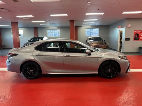 Used 2024 Toyota Camry XSE image 3