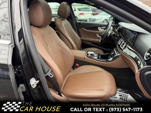 Used 2018 Mercedes-Benz E 300 4MATIC image 24