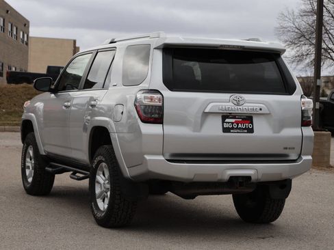 Used 2014 Toyota 4Runner SR5 image 11