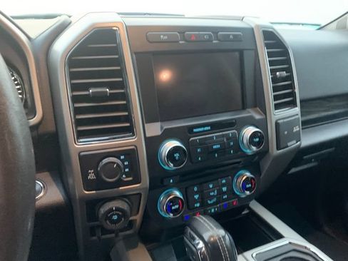 Used 2018 Ford F150 Lariat w/ Equipment Group 502A Luxury AWD/4WD image 9